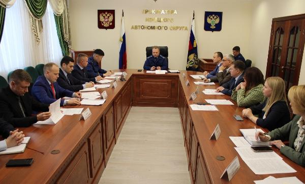 В прокуратуре НАО обсудили вопросы по исполнению законодательства в сфере экономики